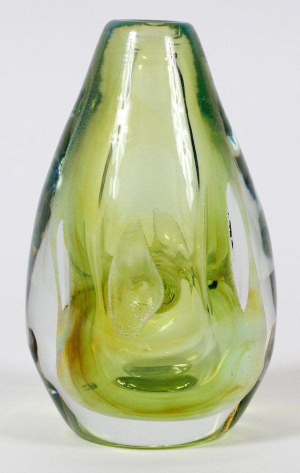 DOMINICK LABINOART GLASS VASE 1984: DOMINICK LABINO [1910-1987], ART GLASS VASE, 1984, H 4 3/4" DIA 2 3/4":Free form vase, signed and dated, "8-19-84" at the underside, measuring H. 4 3/4" x 2 3/4".