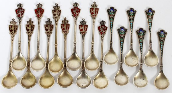 DAVID ANDERSEN ENAMEL & GILT STERLING SALT SPOONS: DAVID ANDERSEN ENAMEL & GILT STERLING SALT SPOONS, EARLY 20TH C., 17 PIECES:Including a set of 6 sterling salt spoons, each with enameled floral design at the handle; together with a set of 11 salt sp