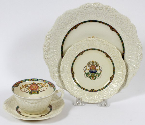 ENGLISH RIDGEWAY PORCELAIN DINNERWARE 19TH C 46 PC: ENGLISH RIDGEWAY PORCELAIN DINNERWARE, 19TH C, 46 PCS., "RENAISSANCE":Inscribed on mark: "Published By Ridgway 1816, Renaissance" and includes: 12 luncheon plates, 9" Dia., 11 cups, 12 saucers, 11 bre