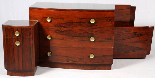 GILBERT ROHDE HERMAN MILLER BEDROOM SUITE C. 1940: GILBERT ROHDE FOR HERMAN MILLER ROSEWOOD & MAHOGANY BEDROOM SUITE, C. 1940, FOUR PIECES:The art deco style set includes 1 three-drawer dresser, H.34" x 46" x 19", with fitted glass top; 1 nightstand w