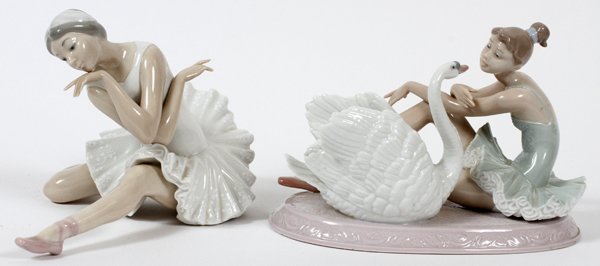 LLADRO PORCELAIN FIGURES OF BALLERINAS, TWO: LLADRO PORCELAIN FIGURES OF BALLERINAS, TWO, H 5" & 5 1/2":Including "Grace and Beauty", number 6204, and "Death of the Swan", number 4855.