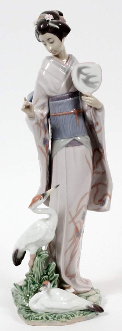 LLADRO PORCELAIN FIGURE 'IN TOUCH W/ NATURE', H 15": LLADRO PORCELAIN FIGURE, 'IN TOUCH WITH NATURE', H 15", #6572:A geisha standing alongside two cranes; number 6572.