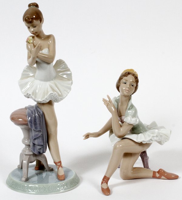 LLADRO PORCELAIN FIGURES OF BALLERINAS TWO & 10: LLADRO PORCELAIN FIGURES OF BALLERINAS, TWO, H 6 1/2" & 10":Including "Curtains Up", #6325, and "For a Perfect Performance", #7641.