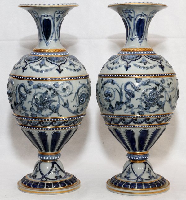 COPELAND 'SPODE'S FLORENTINE' URNS PAIR: COPELAND 'SPODE'S FLORENTINE' URNS, PAIR, H 11 1/2":Each is decorated in blue with gilt highlights, one with a stamped factory mark underneath.
