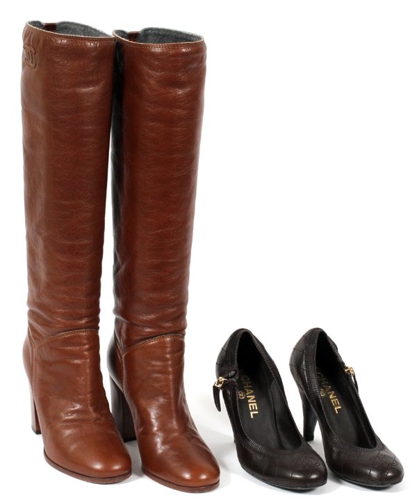 CHANEL BROWN LEATHER BOOTS & PUMPS TWO PAIRS: CHANEL BROWN LEATHER BOOTS & PUMPS, TWO PAIRS, SIZE 36:Including a pair of medium brown leather boots (H.18 1/2" overall), pull on style, and a pair of dark brown leather pumps, quilted stitching and
