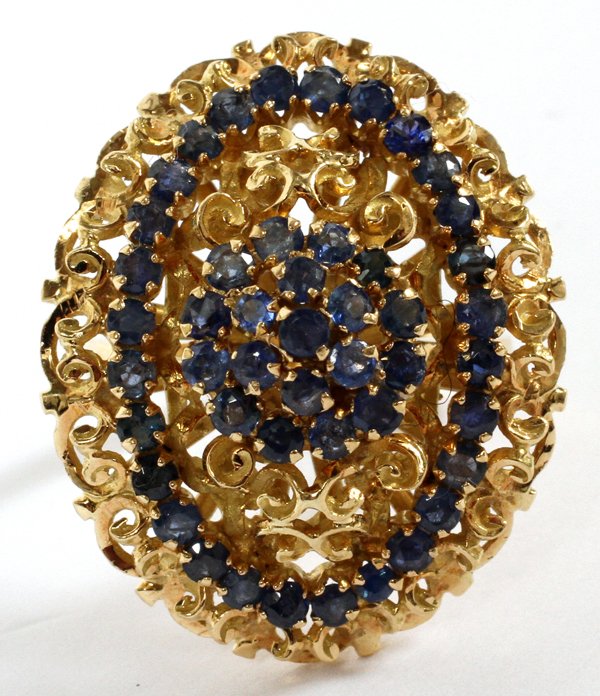 18KT YELLOW GOLD AND BLUE SAPPHIRE CLUSTER RING: 18KT YELLOW GOLD AND BLUE SAPPHIRE, CLUSTER RING, SIZE 7 1/2:18kt yellow gold and blue sapphire oval cluster ring, size 7 1/2, 15.1 grams total wt. For a high resolution photo