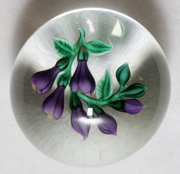 RANDALL GRUBB STUDIO GLASS PAPERWEIGHT: RANDALL GRUBB STUDIO GLASS PAPERWEIGHT, DIA 3":Purple flower. Signed. For a high resolution photo CLICK HERE