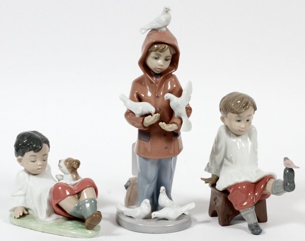 LLADRO PORCELAIN FIGURES OF CHILDREN W/ ANIMALS: LLADRO PORCELAIN FIGURES OF CHILDREN WITH ANIMALS, THREE, H 4"-9 1/2":Figures include "Talk to Me", #5987; "Taking Time", #5988; and "Little Friends", #6129. For a high resolution photo