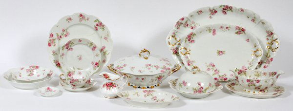 HAVILAND & CO. LIMOGES PORCELAIN DINNER SET 72 PCS (1 of 3)