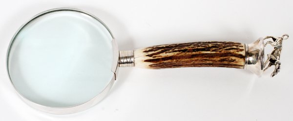 MAGNIFYING GLASS W/ HUNTING DOG (1 of 2)