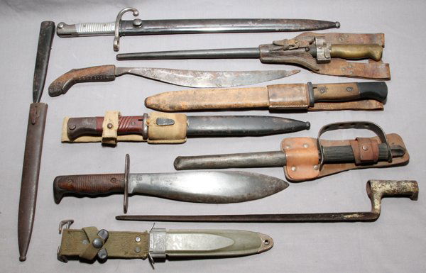 BAYONETS, FIGHTING KNIVES & SHEATHS 11 PCS (1 of 1)