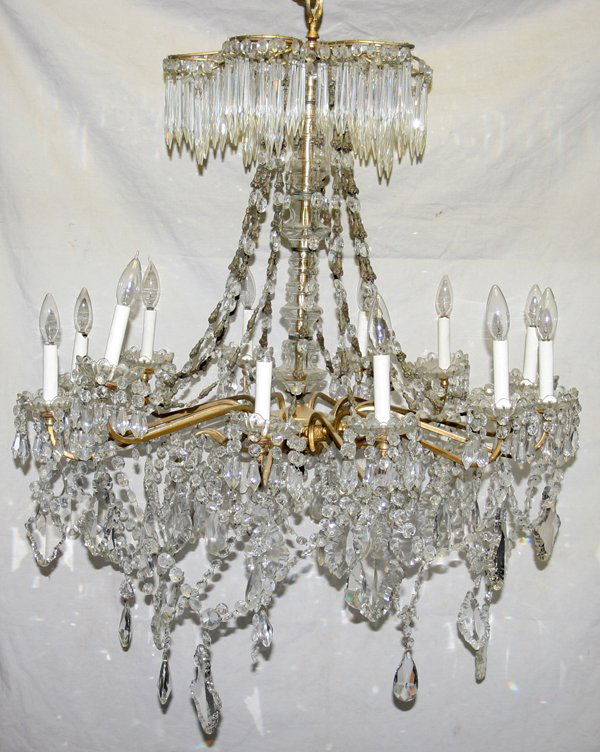 CRYSTAL TWELVE-LIGHT CHANDELIER (1 of 2)