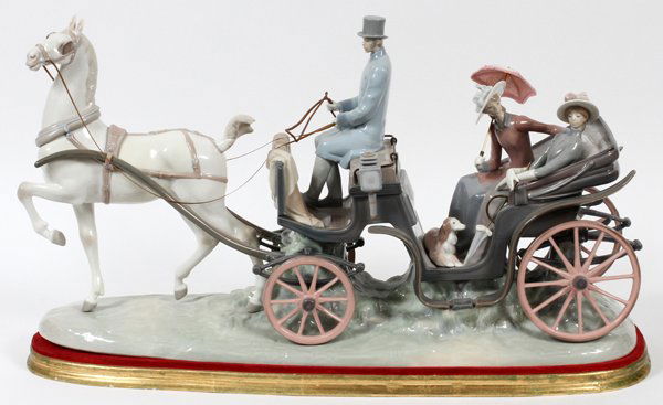 LLADRO PORCELAIN FIGURE GROUP 'HANSOM CARRIAGE' (1 of 3)