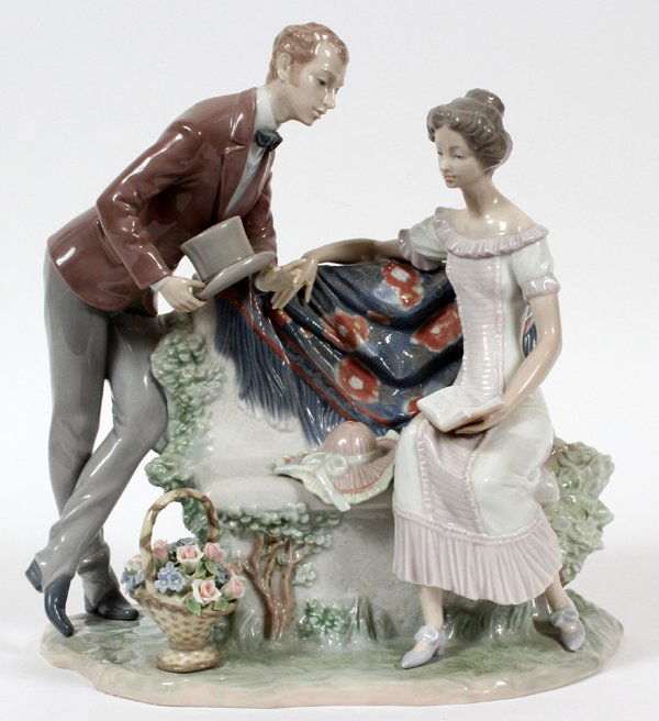 LLADRO PORCELAIN FIGURE GROUP 'WILL YOU MARRY ME?' (1 of 2)