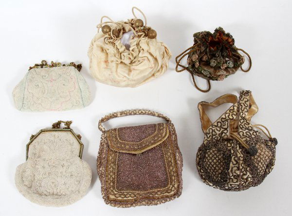 FRENCH & BELGIAN BEAD & SILK PURSES FIVE PCS. (1 of 1)