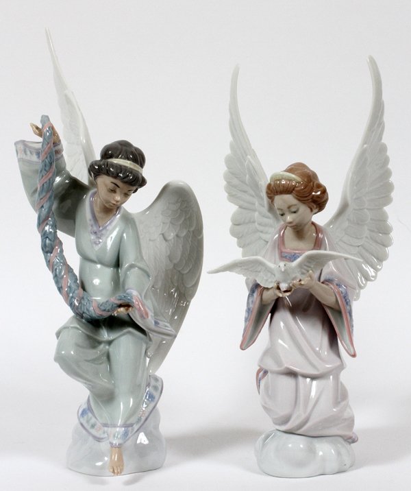 LLADRO 'ANGEL W/ GARLAND' & 'PEACEFUL ANGEL' (1 of 2)