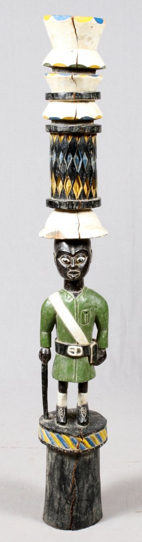 AFRICAN WOODEN TOTEM POLE (1 of 2)