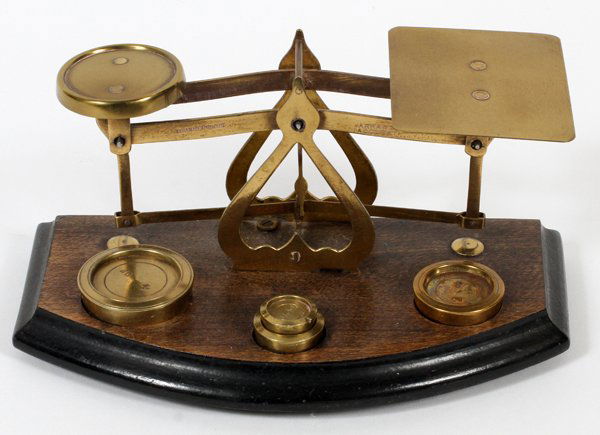 ENGLISH MAHOGANY & BRASS POSTAL SCALE (1 of 1)