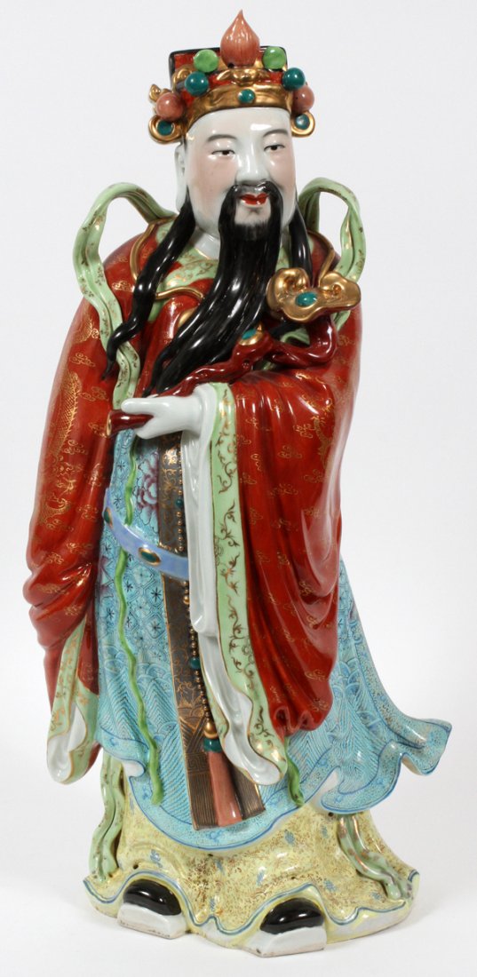 CHINESE PORCELAIN FIGURINE (1 of 2)