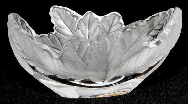 LALIQUE 'CHENE' CLEAR & FROSTED GLASS BOWL (1 of 1)