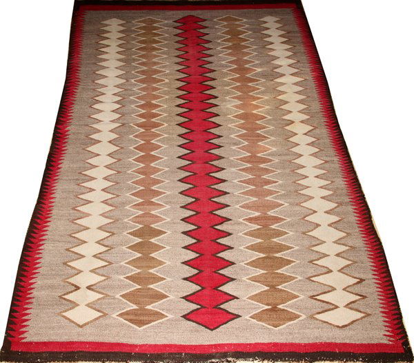 NAVAJO WOOL RUG (1 of 2)