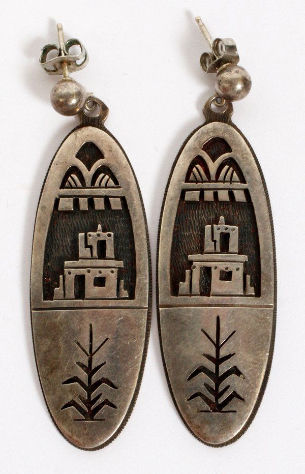 VICTOR COOCHWYTEWA SILVER EARRINGS, PAIR (1 of 2)