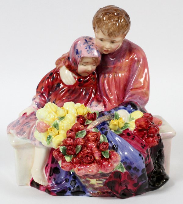ROYAL DOULTON FIGURE 'FLOWER SELLERS CHILDREN' (1 of 2)