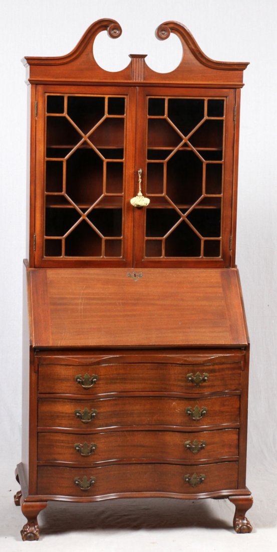 CHIPPENDALE STYLE MAHOGANY SLANT-FRONT DESK (1 of 2)