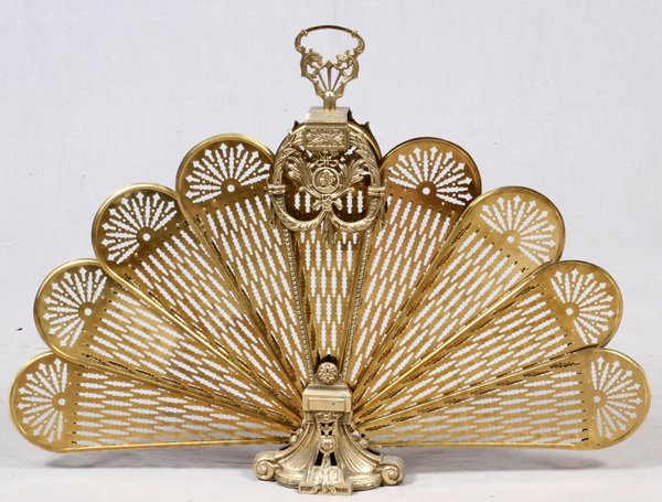 FRENCH STYLE BRASS FAN FORM FIRE SCREEN (1 of 1)