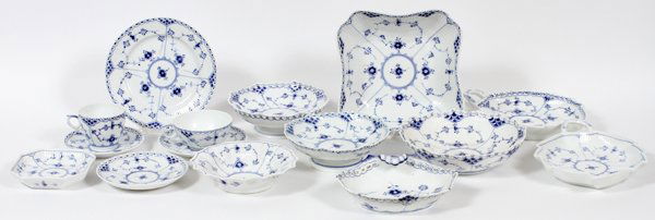 ROYAL COPENHAGEN 'BLUE FLUTED' DINNER WARE (1 of 3)