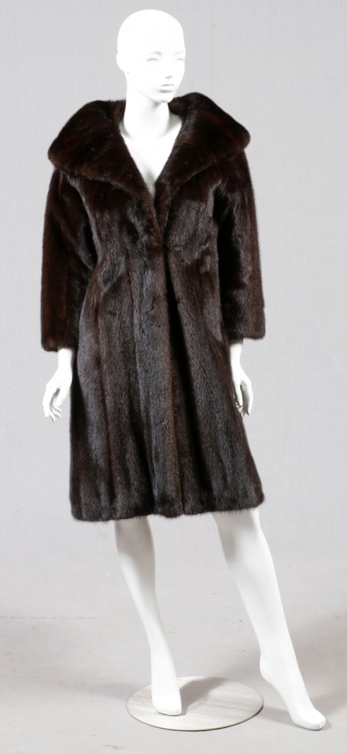 WRUBEL & KOZIN BEAVER FUR COAT (1 of 2)