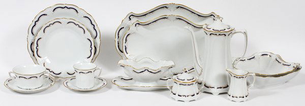 TIRSCHENREUTH 'GLORIETTE' PORCELAIN SET 82 PIECES (1 of 3)