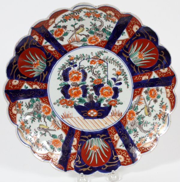 JAPANESE IMARI PORCELAIN CHARGER 19TH C. (1 of 2)