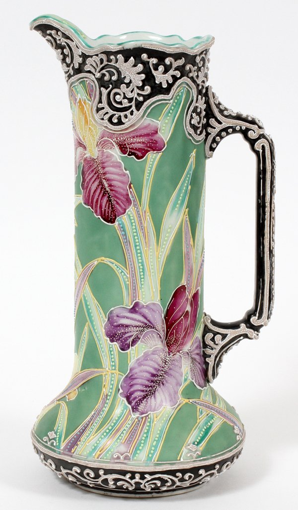 JAPANESE MORIAGE PORCELAIN EWER (1 of 2)