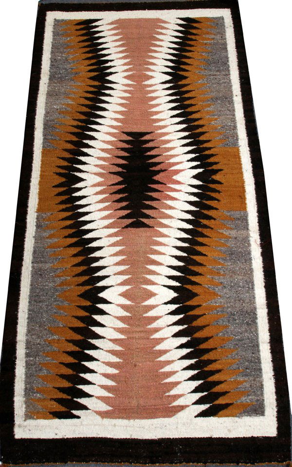 NAVAJO WOOL HAND WOVEN RUG (1 of 2)