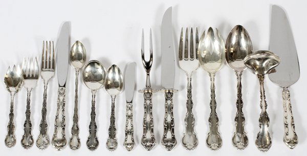 GORHAM 'STRASBOURG' STERLING FLATWARE SET (1 of 3)
