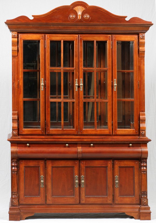 CHIPPENDALE STYLE MAHOGANY DINING ROOM SET (1 of 6)