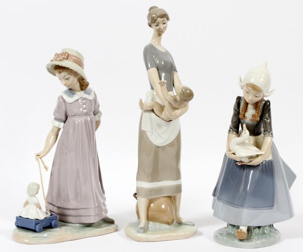 LLADRO PORCELAIN FEMALE FIGURES, THREE (1 of 2)