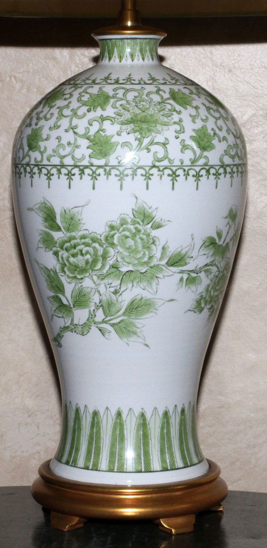 CHINESE CERAMIC LAMP OVERALL (1 of 1)