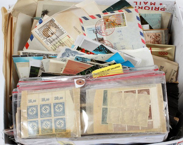 COLUMBIAN STAMPS PAPER-CURRENCY 1ST-DAY-COVERS ECT. (1 of 1)