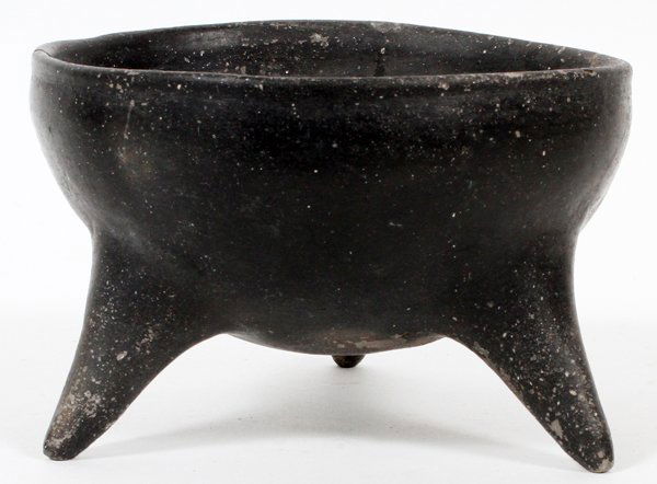 PRE-COLUMBIAN TERRACOTTA VESSEL (1 of 2)