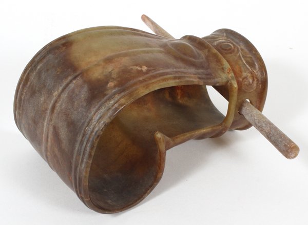 CHINESE CARVED JADE HAIRPIECE (1 of 2)