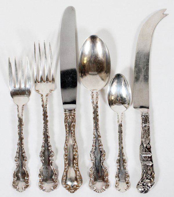 BIRKS 'LOUIS XV' STERLING FLATWARE 22 PIECES (1 of 2)