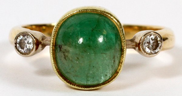 18KT YELLOW GOLD EMERALD & DIAMOND RING (1 of 2)