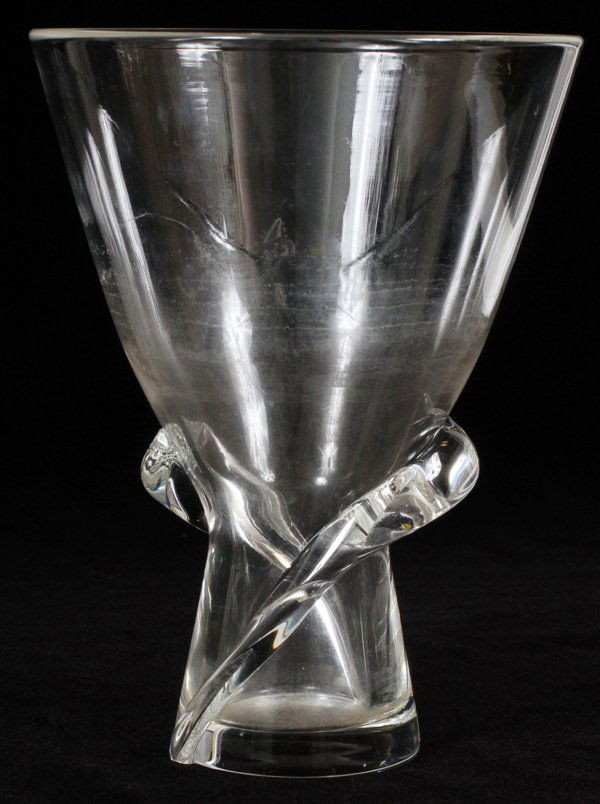 STEUBEN GLASS SPIRAL VASE (1 of 1)