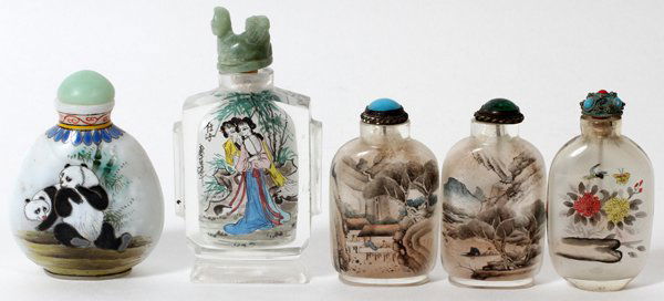CHINESE PAINTED GLASS SNUFF BOTTLES, FIVE (1 of 2)
