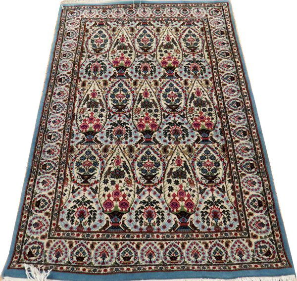 PAKISTANI SULTANABAD HAND WOVEN WOOL RUG (1 of 2)