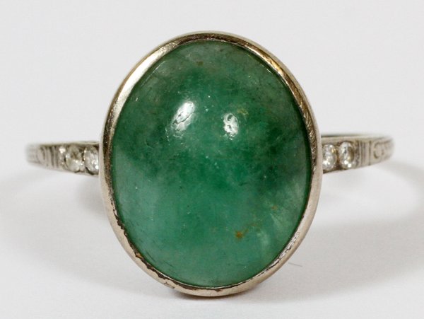 18KT WHITE GOLD EMERALD & DIAMOND RING C. 1930 (1 of 2)