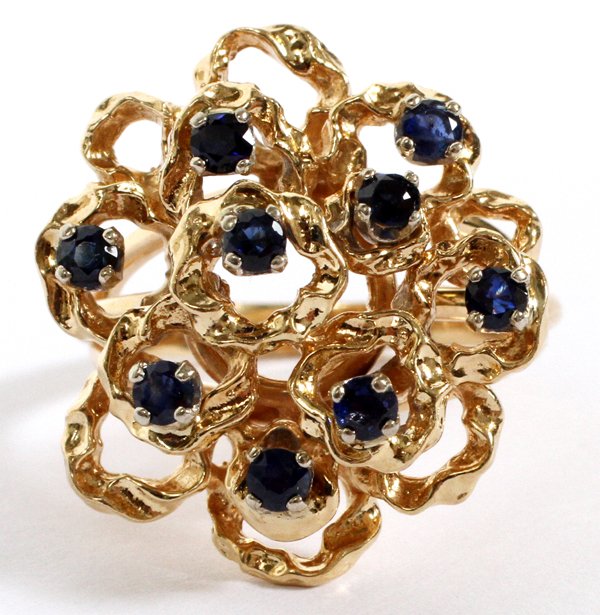 10KT YELLOW GOLD & SAPPHIRE RING (1 of 3)