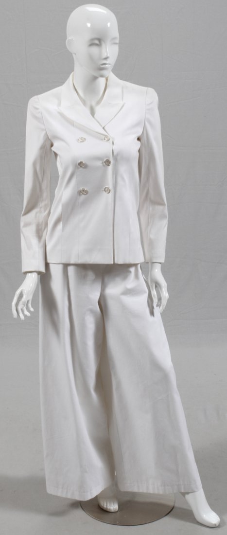 CHANEL BOUTIQUE CREAM COTTON PANT SUIT (1 of 2)